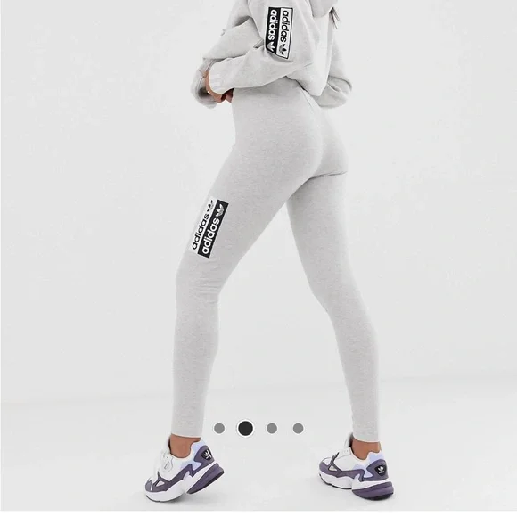 adidas Originals RYV trefoil leggings in gray - Picture 2 of 6